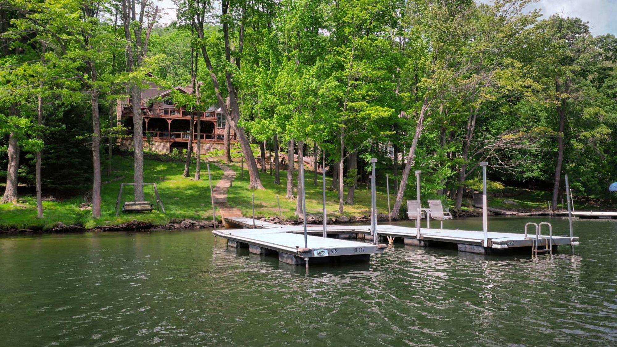 Docktails Villa McHenry Kültér fotó